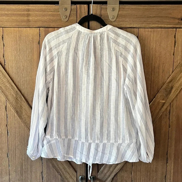 Rails Marti Cayman White/Blue Stripe Long Sleeve Button Front Top Size Medium - Picture 4 of 9